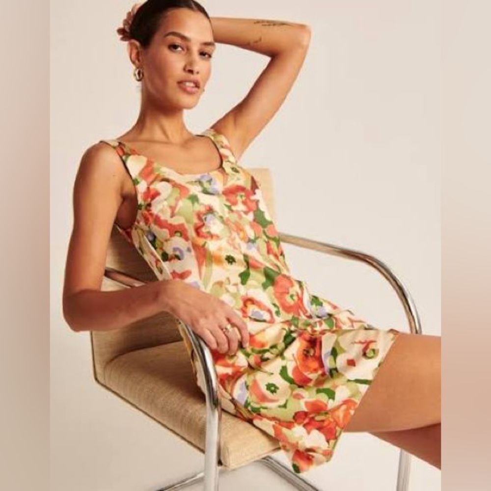 Abercrombie satin mini dress size small floral pattern